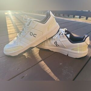 ON Men’s “The Rodger” Clubhouse Sneakers - size 10.5